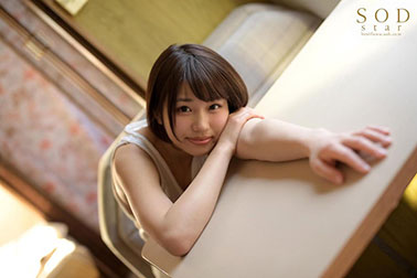 [STAR-927]唯井真寻（唯井まひろ） 18岁 DEBUT 